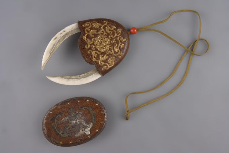 铁嵌黄色皮椭圆火燫