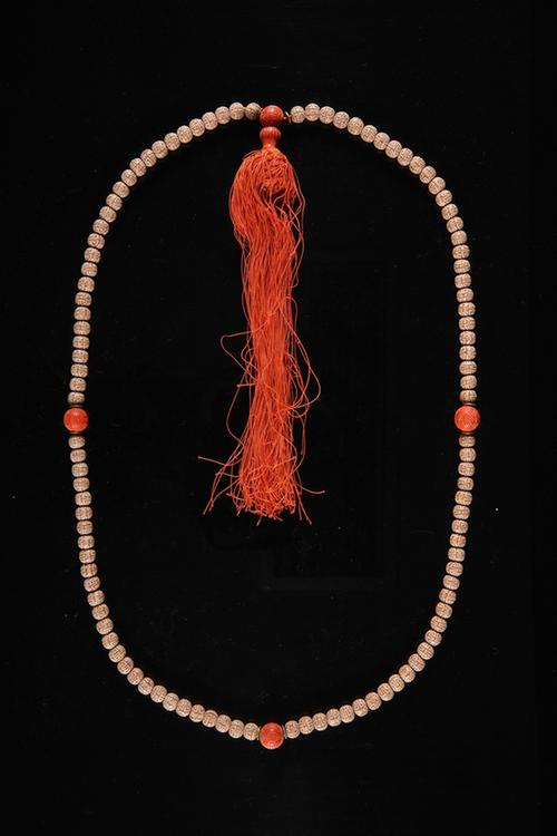 圆寿字纹紫金锭念珠