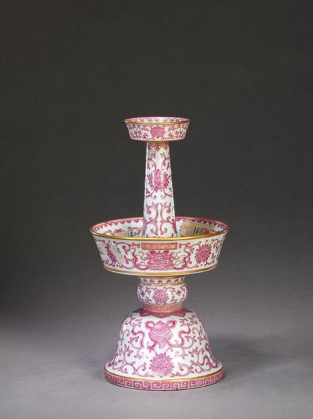 乾隆款胭脂彩勾莲八宝纹五供-蜡扦