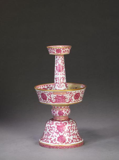 乾隆款胭脂彩勾莲八宝纹五供-蜡扦