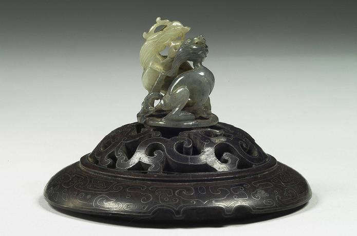 双凤首异兽玉顶