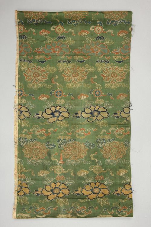 绿色地杂宝牡丹菊纹锦