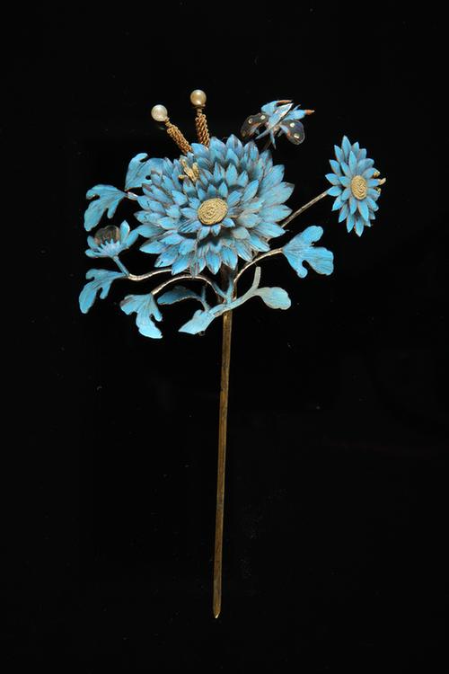 点翠花卉鸟蝶纹头花