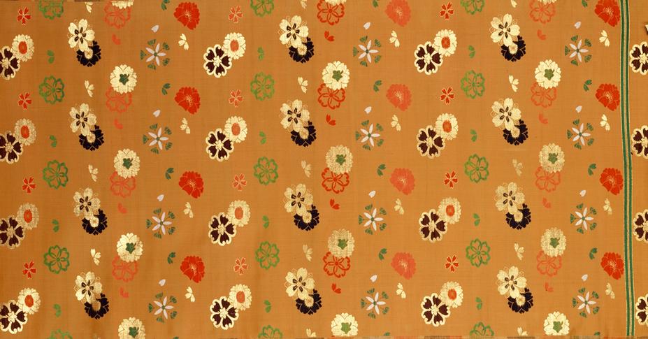 浅驼色地朵花纹织金锦