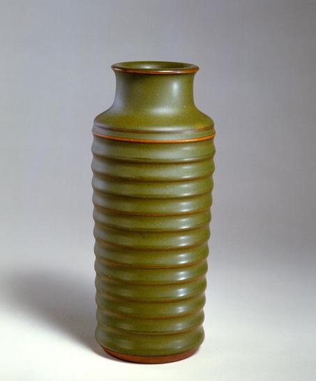 雍正款茶叶末釉弦纹瓶