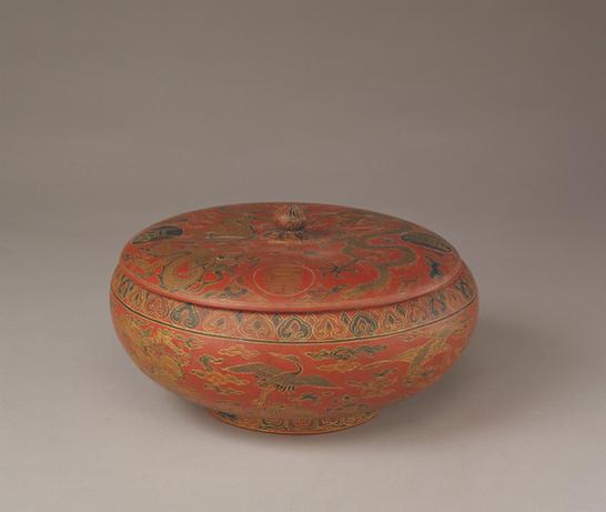 嘉靖款戗金彩漆万寿齐天龙鹤纹钵式盒