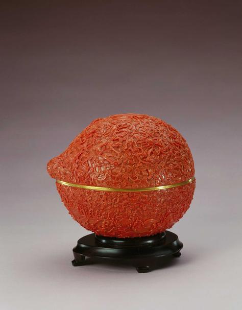 金胎珊瑚桃式盒