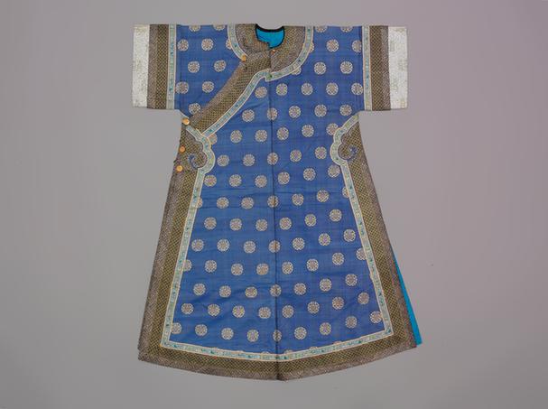 蓝色缂金团寿字纹夹氅衣