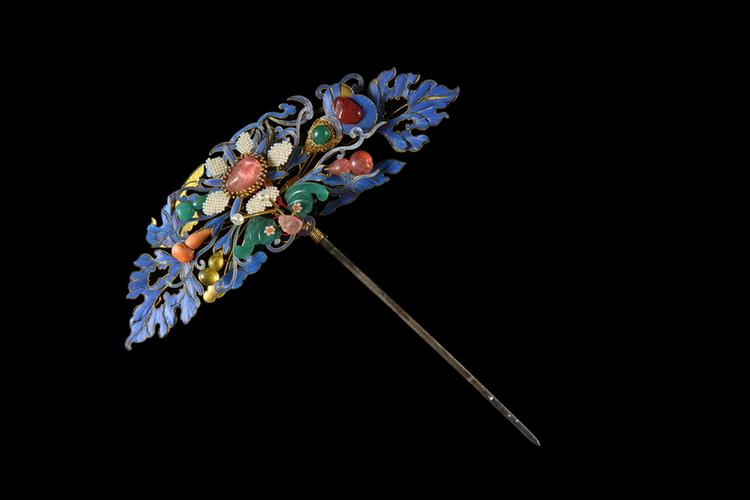 点翠镶料石葫芦蝠纹头花