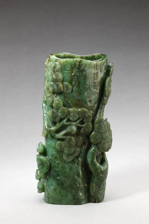 乾隆御题碧玉松椿式花插