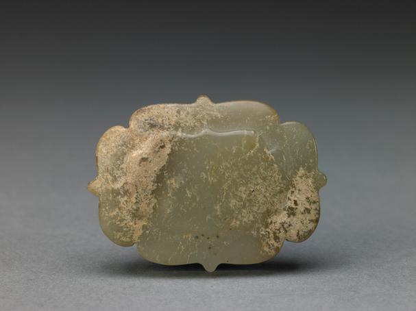 青玉海棠式穿带佩