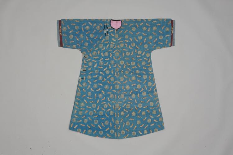 月白色缂金蝠团寿纹棉衬衣