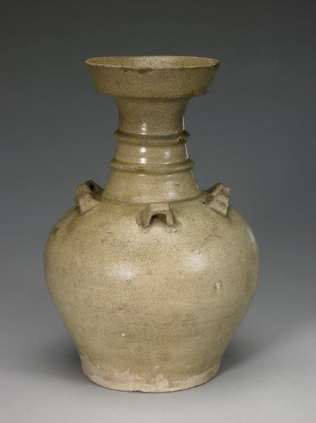 青釉弦纹六系瓶