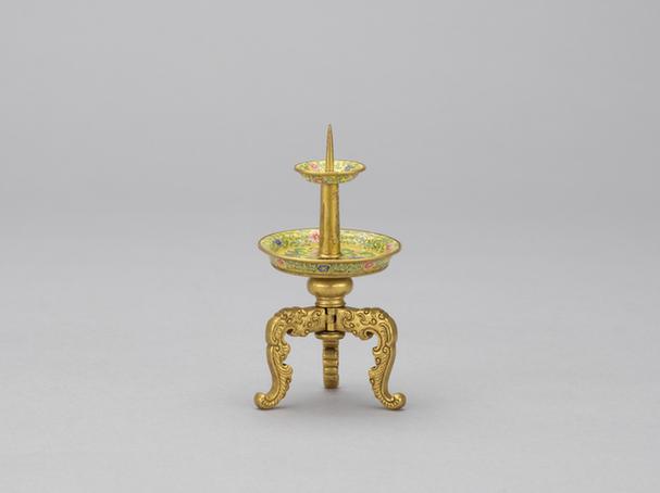 成份文具-画珐琅烛台