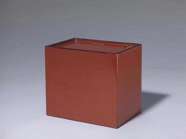 黑漆描金缠枝莲团锦纹成份餐具-酱色酒壶