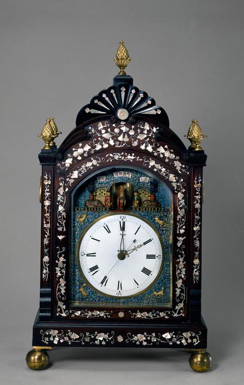 紫檀嵌螺钿群仙祝寿钟