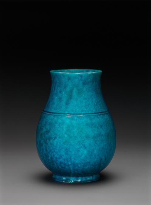 孔雀绿釉弦纹尊