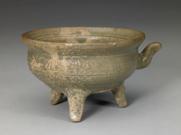 青釉三足带柄灯