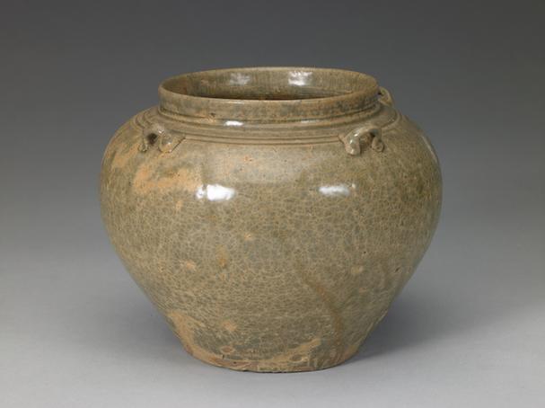 青釉弦纹四系罐