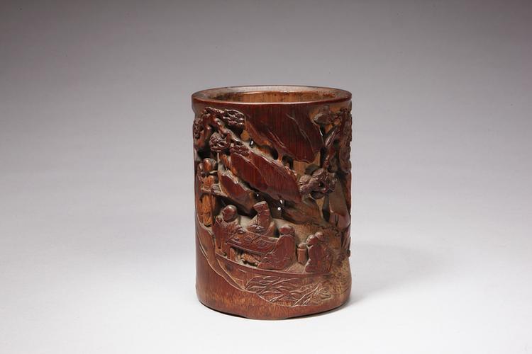 竹雕赤壁图笔筒