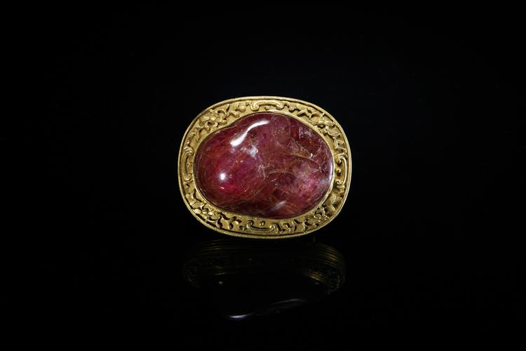 铜镀金镶宝石带头