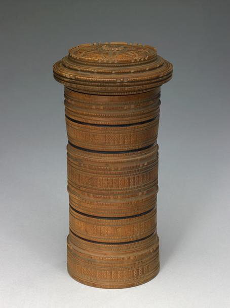 木刻四节绳纹筒式盒