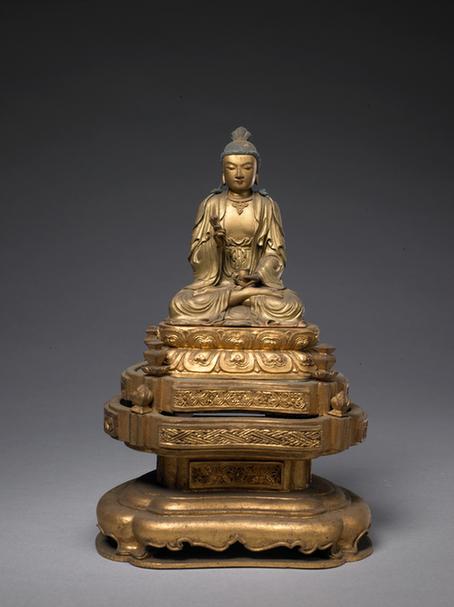 木雕金漆佛坐像