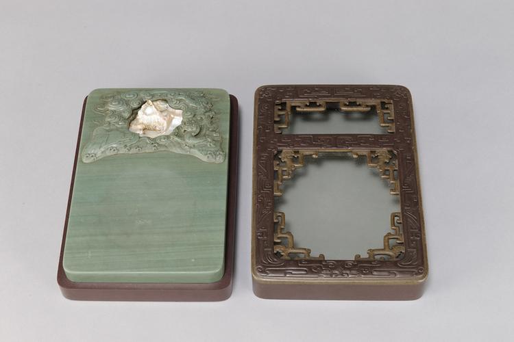 松花江石海水龙纹长方砚