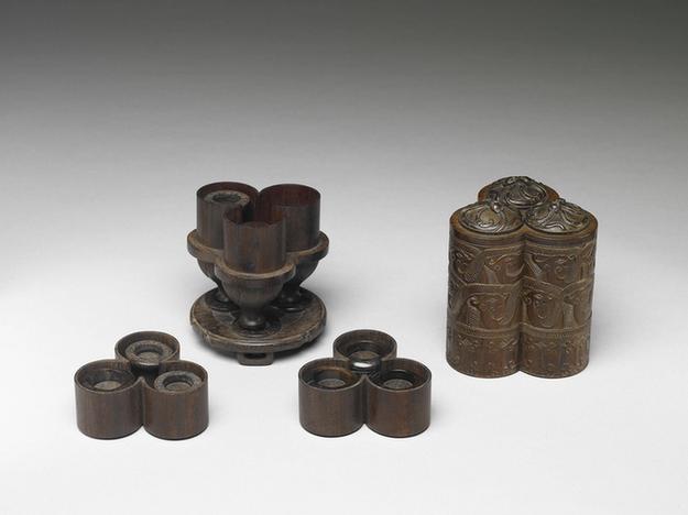 雕犀角嵌银丝扳指-4