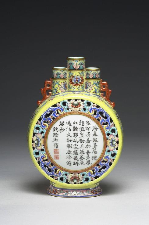 磁胎洋彩三多诗意轿瓶