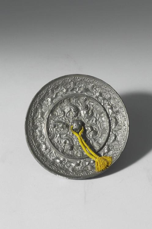 海兽葡萄纹镜-8