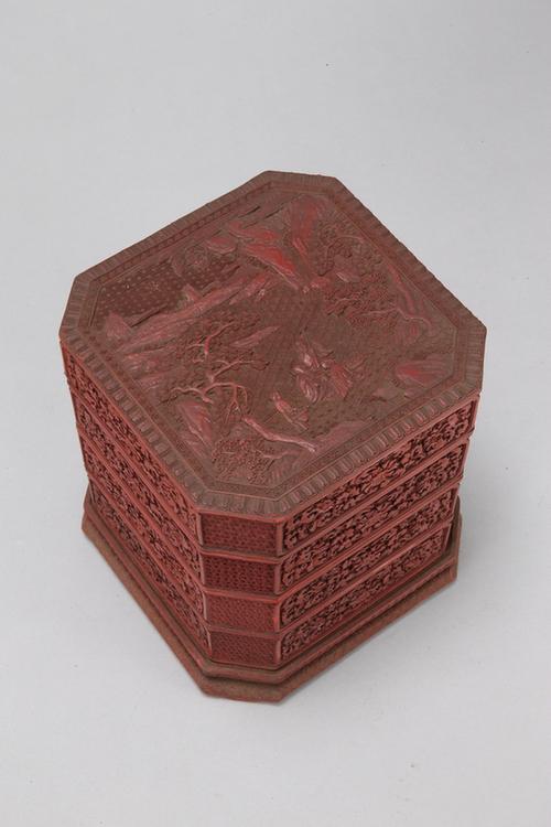 剔红山水人物图开光花卉纹四方委角三层套盒