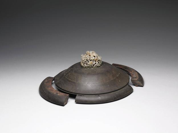 碧玉香炉（簋）