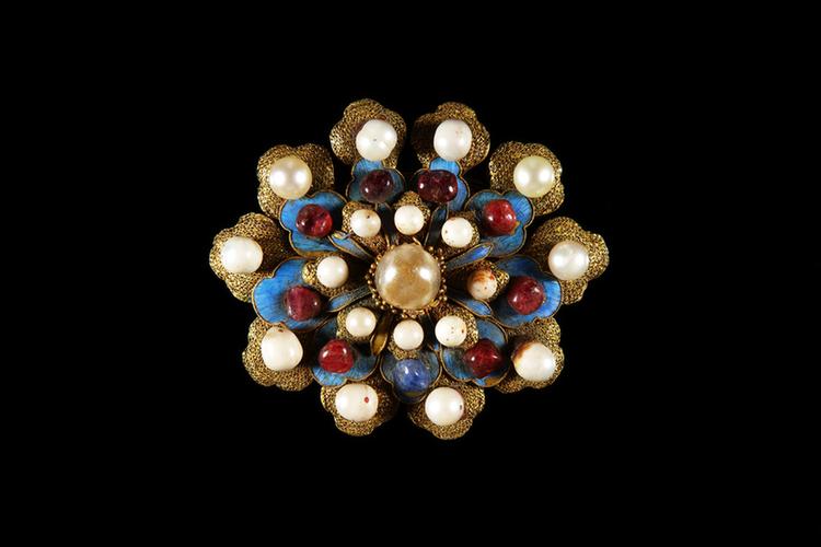 银镀金嵌宝石珠葵花纹结子