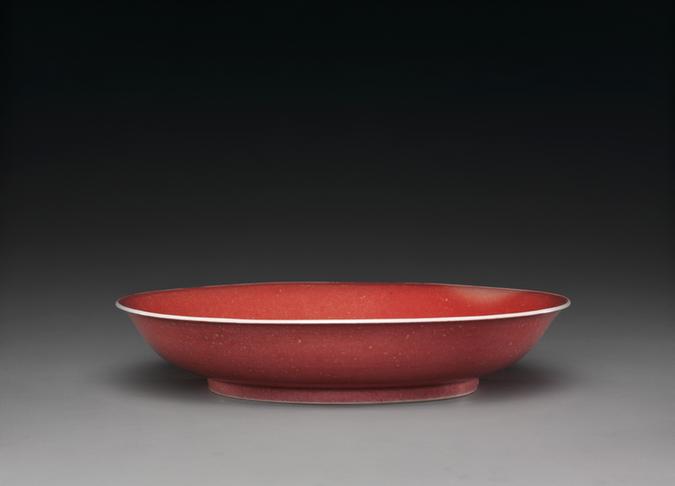 宣德款豇豆红釉盘