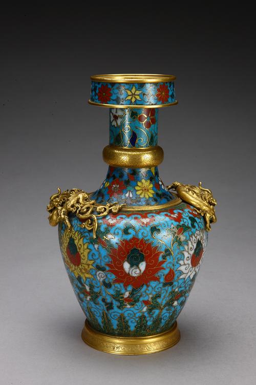 掐丝珐琅缠枝莲纹藏草瓶