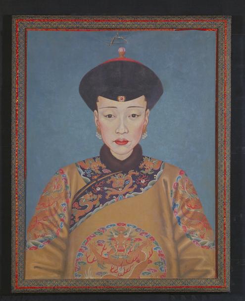 孝和睿皇后半身像持屏