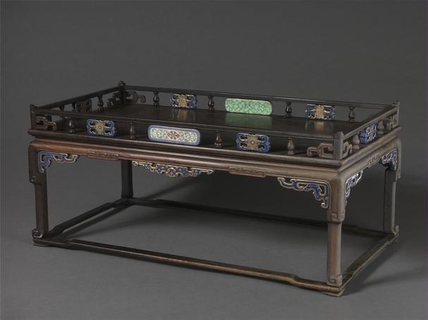 紫檀嵌瓷花牙长方几