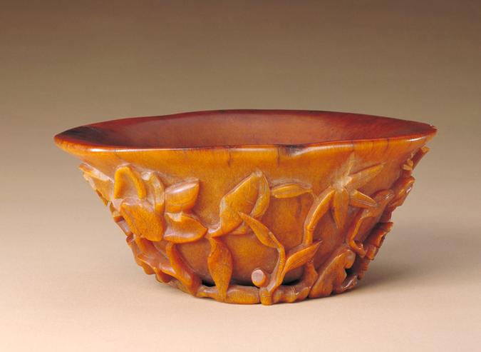 犀角雕花果纹洗