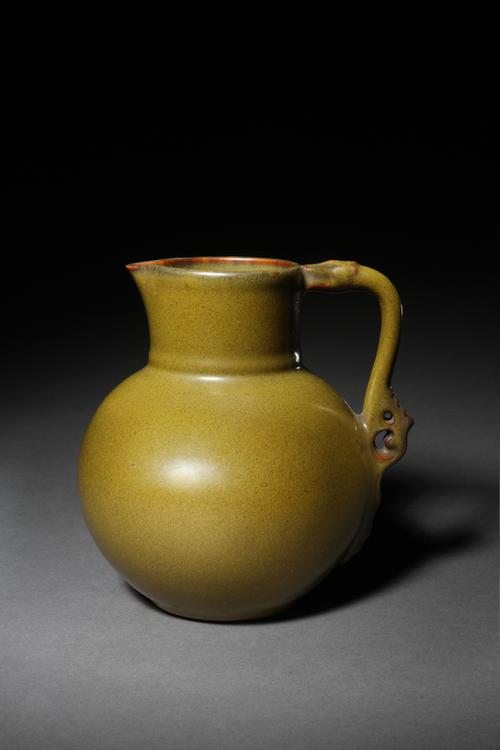 乾隆款茶叶末釉花浇