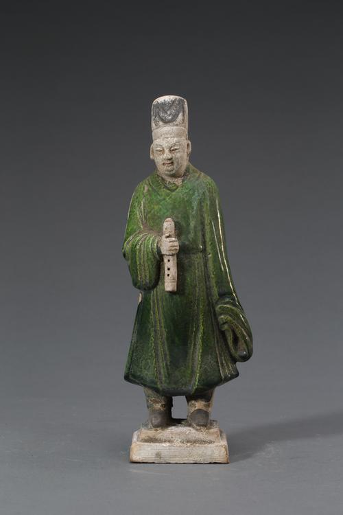 陶绿釉男立俑