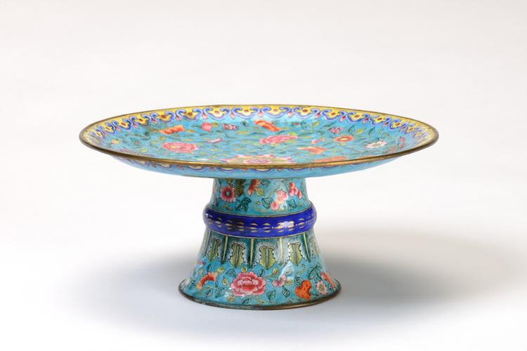 画珐琅花果瓜瓞纹高足盘