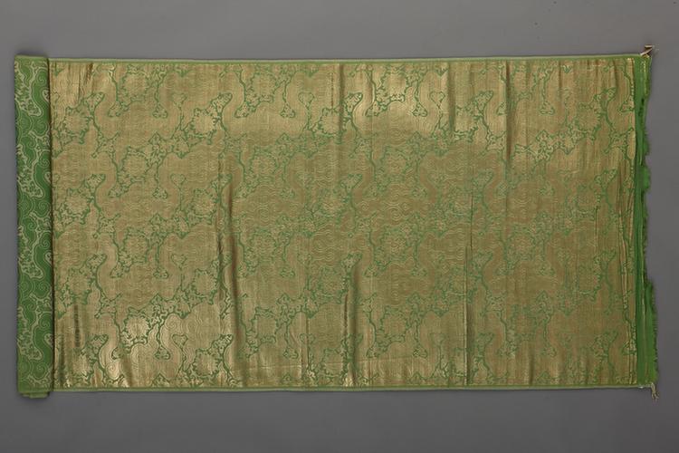 绿色祥云花卉纹织金绸