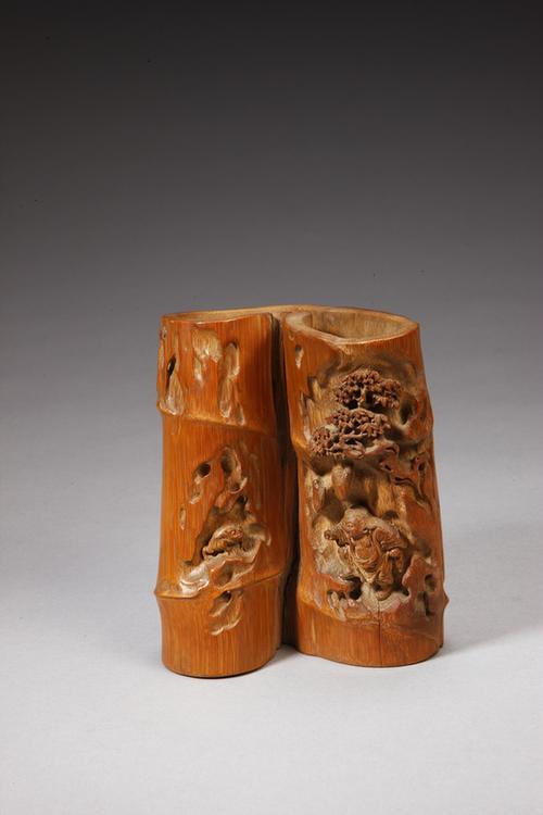 竹雕刘海戏蟾图卷心式笔筒