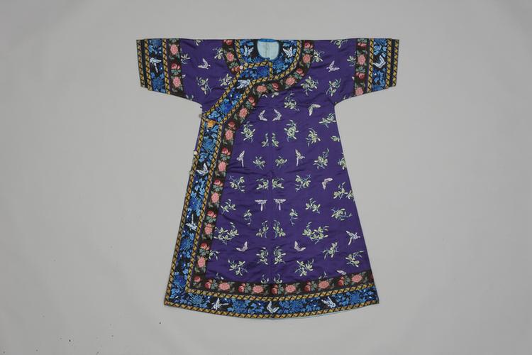 紫色缎绣折枝兰花蝶纹夹衬衣