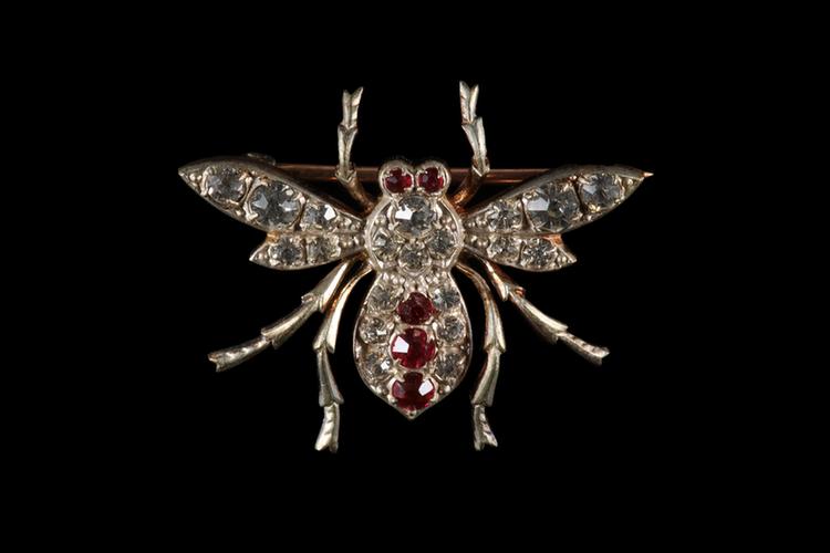 铜镀金嵌石别针