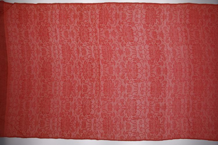 粉色勾莲纹罗