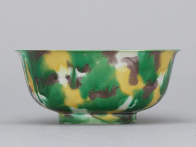 虎皮三彩撇口碗