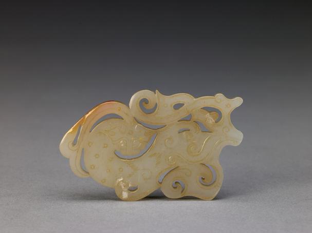 白玉镂雕蟠螭佩