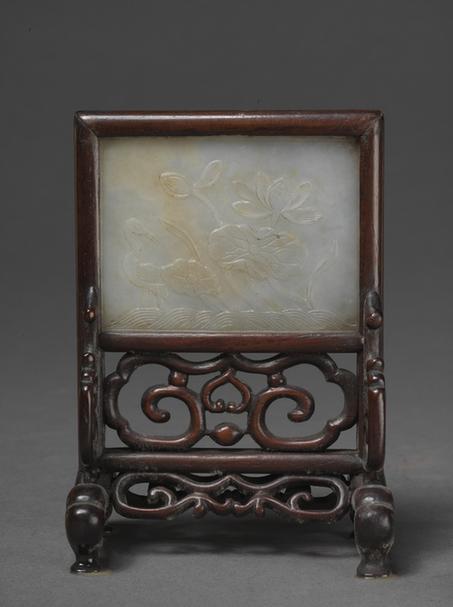 白玉鹭鸶莲花图插屏